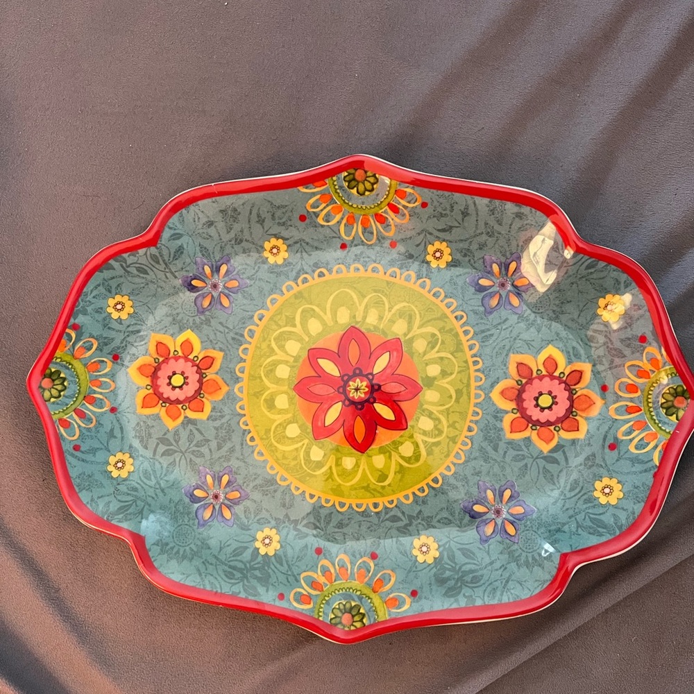 Serving plate